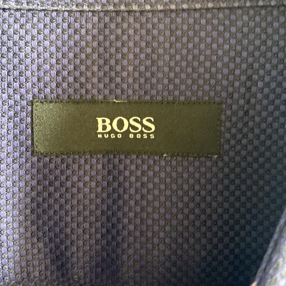 🍍HUGO BOSS🍍BUTTON DOWN🍍44 171/2🍍I-1 - Picture 2 of 5